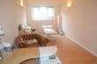 Brighton treatment room to rent in BN2 with large space, consulting desk, consultation chair & big spacious feel