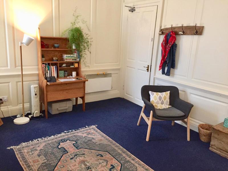 beautiful-therapy-room-15m2-to-sublet-in-central-bristol-bs1-therapy