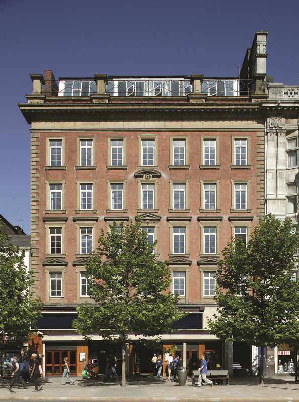 Attractive, comfortable and affordable room in Piccadilly ...