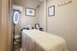 London Treatment Room to rent in Fitzrovia near Oxford Circus with massage table for a beauty therapist, reiki healer, beautician etc